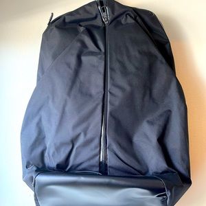NEW - lululemon commuter backpack NWT